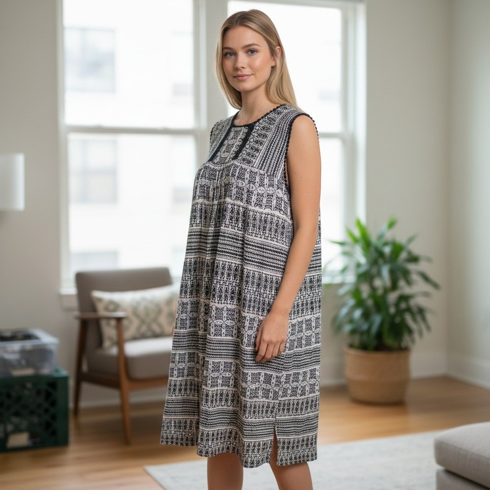 329. Boho Black White Geometric Tribal Print Pom Pom Trim Flowy Dress L